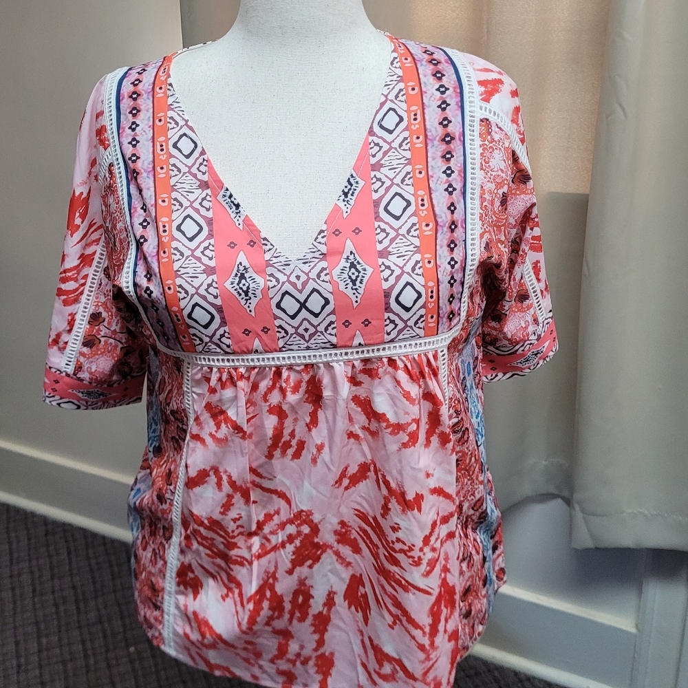 NWT Boho Style Top With Lace Tie Dye Floral Print, Size Large